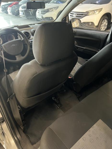 FORD Fiesta Hatch 1.0 4P FLEX, Foto 6