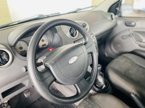 FORD Fiesta Hatch 1.0, Foto 14