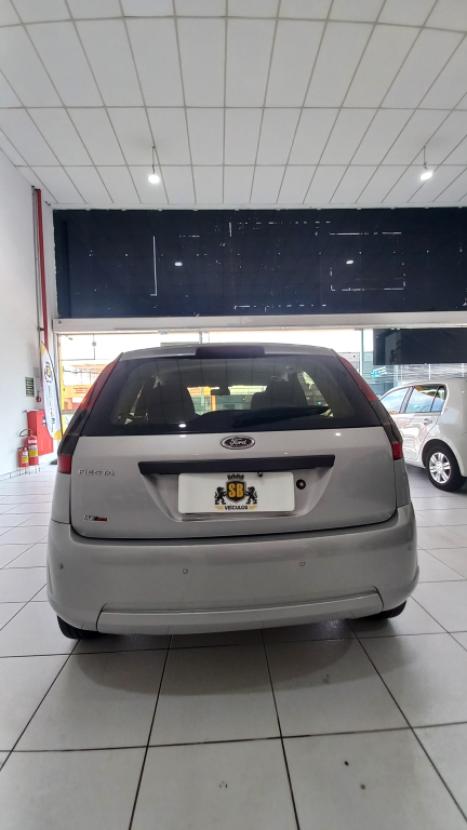FORD Fiesta Hatch 1.0 4P, Foto 2