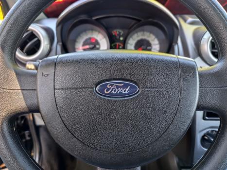 FORD Fiesta Hatch 1.6 4P FLEX, Foto 14