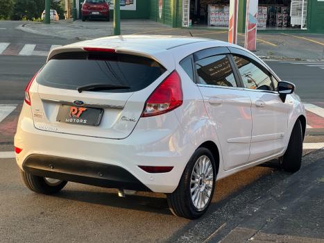 FORD Fiesta Hatch 1.6 16V 4P FLEX TITANIUM PLUS POWERSHIFT AUTOMTICO, Foto 3