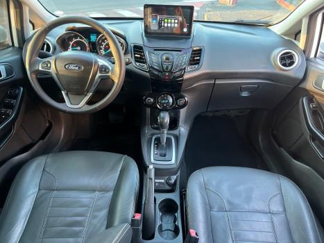 FORD Fiesta Hatch 1.6 16V 4P FLEX TITANIUM PLUS POWERSHIFT AUTOMTICO, Foto 6