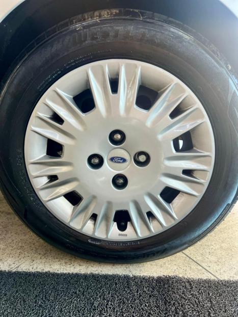 FORD Fiesta Hatch 1.5 16V 4P S FLEX, Foto 18 FORD Fiesta Hatch 1.5 16V 4P S FLEX, Foto 18