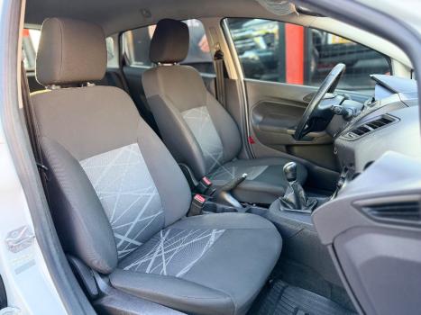 FORD Fiesta Hatch 1.5 16V 4P S FLEX, Foto 6 FORD Fiesta Hatch 1.5 16V 4P S FLEX, Foto 6