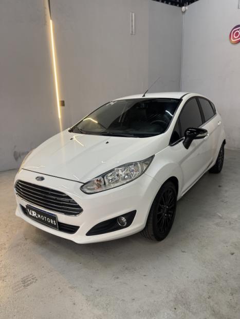 FORD Fiesta Hatch 1.6 4P TITANIUM FLEX, Foto 1