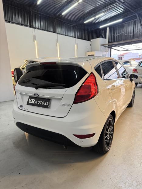 FORD Fiesta Hatch 1.6 4P TITANIUM FLEX, Foto 4