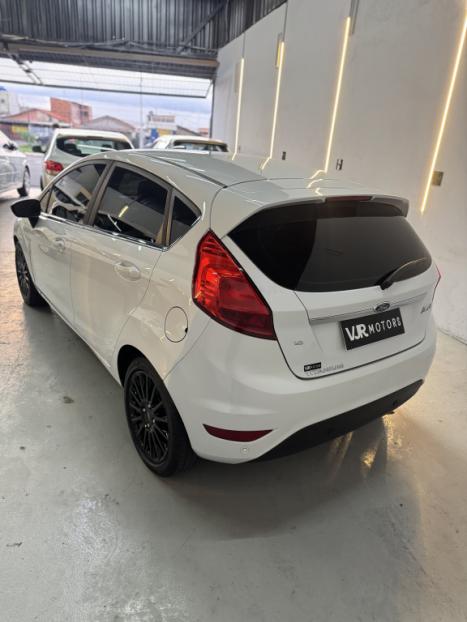 FORD Fiesta Hatch 1.6 4P TITANIUM FLEX, Foto 6
