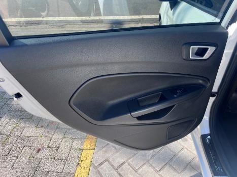 FORD Fiesta Hatch 1.6 16V 4P SEL FLEX, Foto 9