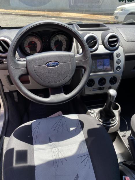 FORD Fiesta Hatch 1.6 4P CLASS FLEX, Foto 8