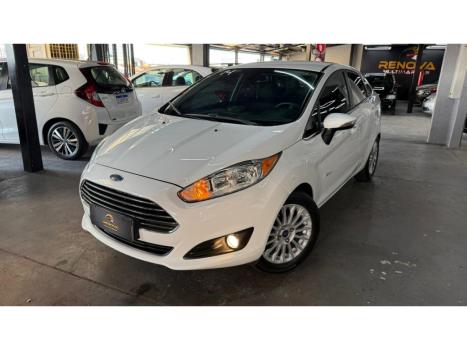 FORD Fiesta Hatch 1.6 4P FLEX TITANIUM POWERSHIFT AUTOMTICO, Foto 3