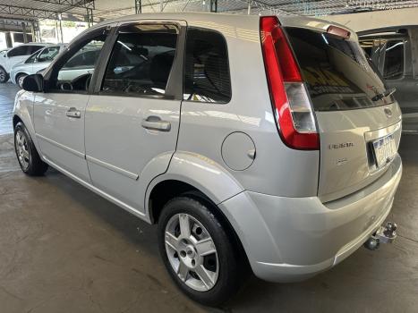 FORD Fiesta Hatch 1.6 4P FLEX, Foto 2
