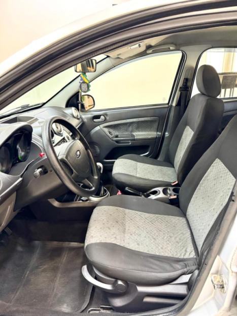 FORD Fiesta Hatch 1.6 4P CLASS FLEX, Foto 6