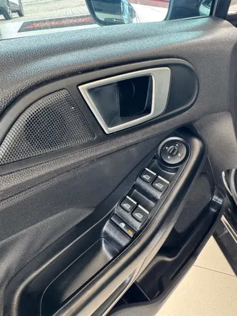 FORD Fiesta Hatch 1.6 16V 4P FLEX SE POWERSHIFT AUTOMTICO, Foto 12