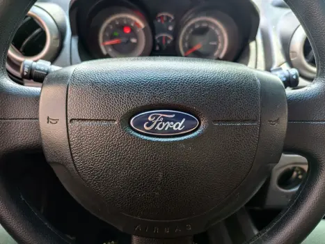 FORD Fiesta Hatch 1.6 4P ROCAM FLEX, Foto 14