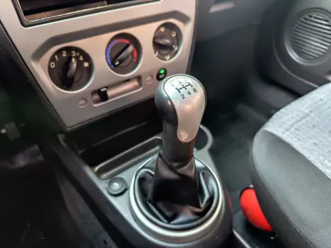 FORD Fiesta Hatch 1.6 4P ROCAM FLEX, Foto 17