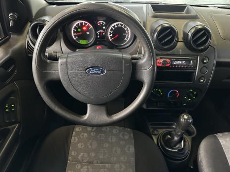 FORD Fiesta Hatch 1.6 4P FLEX, Foto 9
