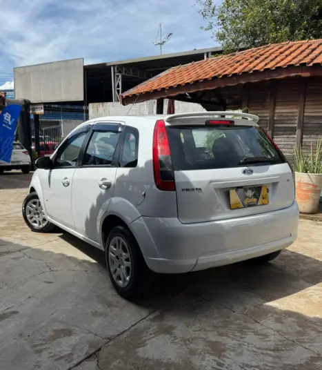 FORD Fiesta Hatch 1.0 4P SE FLEX, Foto 4