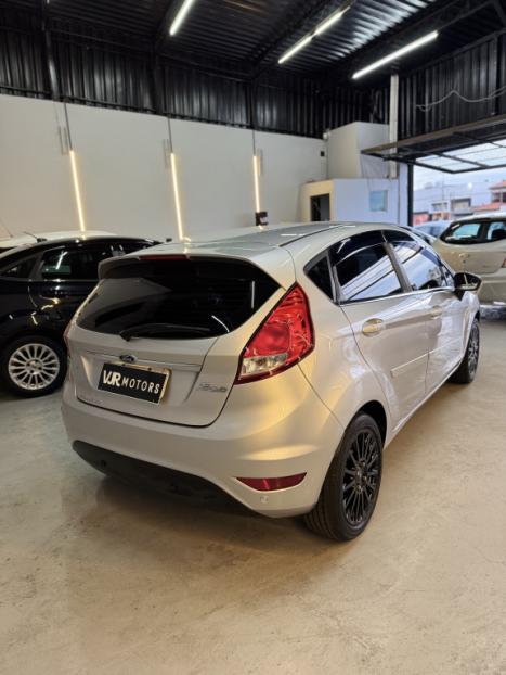FORD Fiesta Hatch 1.6 16V 4P TITANIUM FLEX, Foto 4