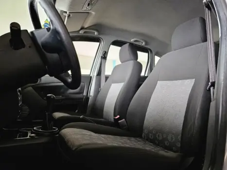 FORD Fiesta Hatch 1.6, Foto 10