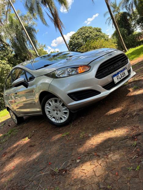 FORD Fiesta Hatch 1.5 16V 4P S FLEX, Foto 4