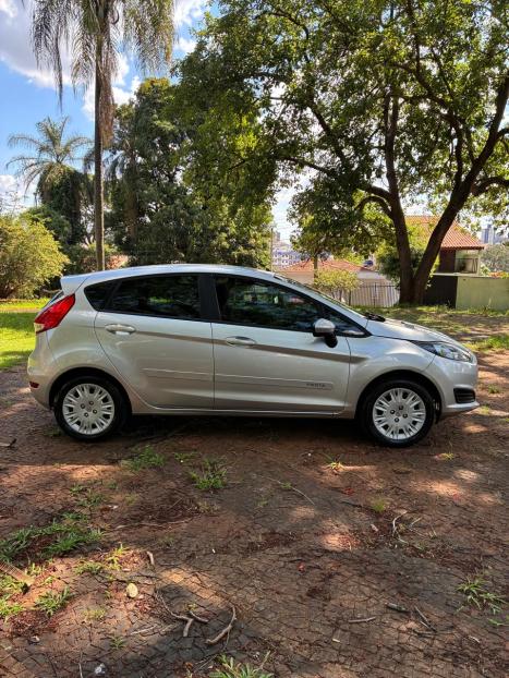 FORD Fiesta Hatch 1.5 16V 4P S FLEX, Foto 6