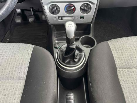 FORD Fiesta Hatch 1.6 4P ROCAM FLEX, Foto 16