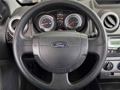 FORD Fiesta Hatch 1.6 4P ROCAM FLEX, Foto 20