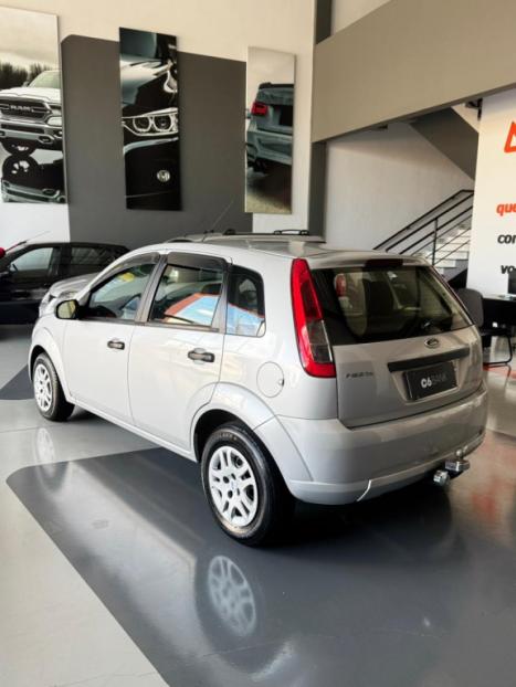 FORD Fiesta Hatch 1.0 4P SE PLUS FLEX, Foto 6