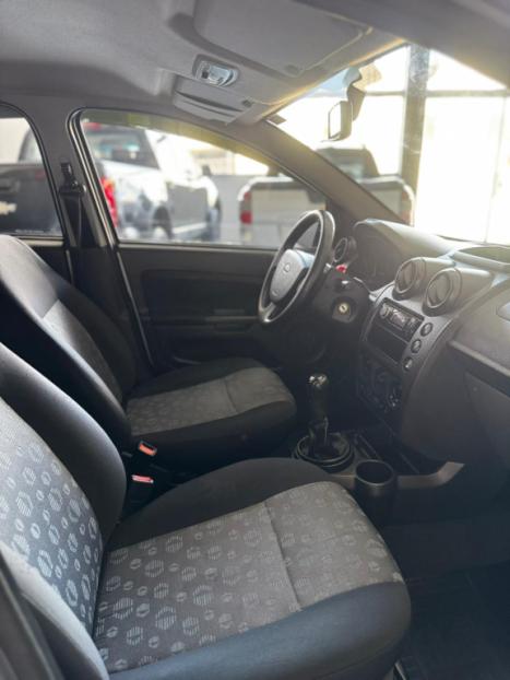 FORD Fiesta Hatch 1.0 4P SE PLUS FLEX, Foto 8