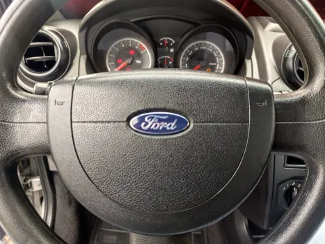 FORD Fiesta Hatch 1.0 4P FLEX, Foto 14