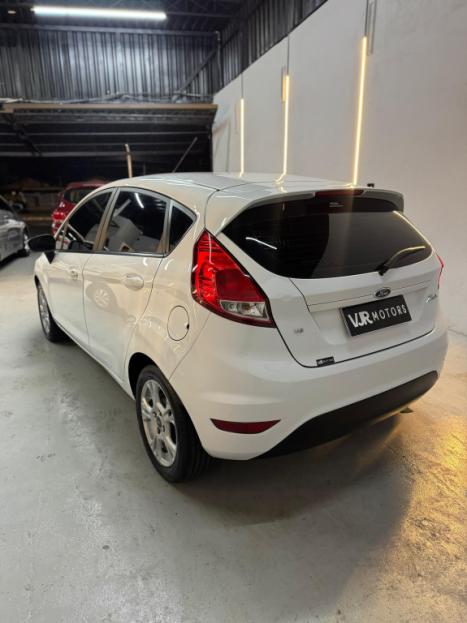 FORD Fiesta Hatch 1.6 4P SE FLEX, Foto 6