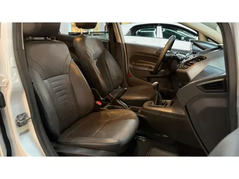 FORD Fiesta Hatch 1.6 4P TITANIUM FLEX AUTOM�TICO, Foto 23