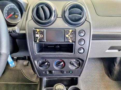 FORD Fiesta Hatch 1.0 4P FLEX, Foto 17