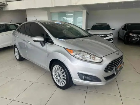 FORD Fiesta Hatch 1.6 4P FLEX TITANIUM POWERSHIFT AUTOM�TICO, Foto 2