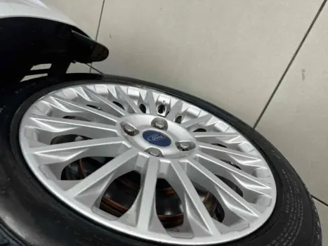 FORD Fiesta Hatch 1.6 4P FLEX TITANIUM POWERSHIFT AUTOM�TICO, Foto 13