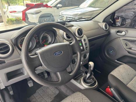 FORD Fiesta Hatch 1.0 4P FLEX, Foto 13