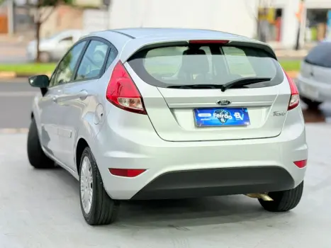 FORD Fiesta Hatch 1.5 16V 4P S FLEX, Foto 2