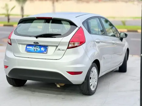 FORD Fiesta Hatch 1.5 16V 4P S FLEX, Foto 4