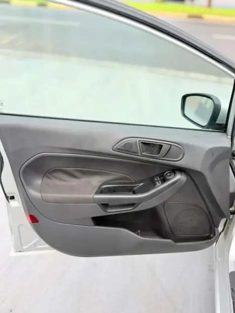 FORD Fiesta Hatch 1.5 16V 4P S FLEX, Foto 5