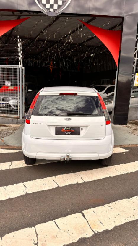 FORD Fiesta Hatch 1.6 4P SE FLEX, Foto 5