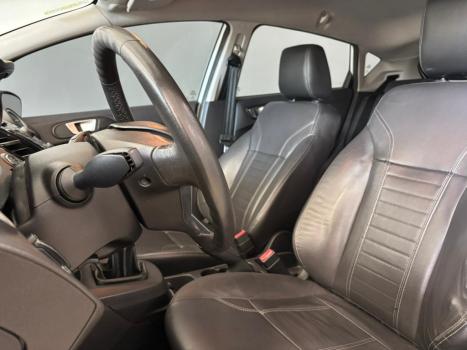 FORD Fiesta Hatch 1.6 16V 4P TITANIUM FLEX, Foto 9