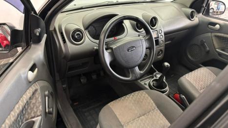 FORD Fiesta Hatch 1.0 4P, Foto 8