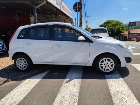 FORD Fiesta Hatch 1.0 4P SE FLEX, Foto 2