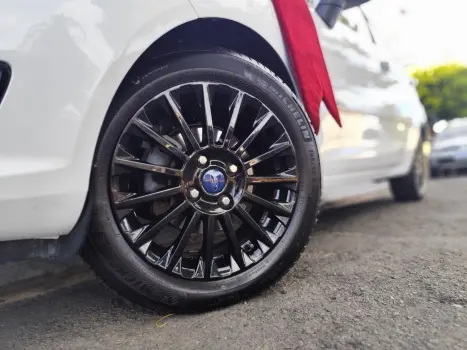 FORD Fiesta Hatch 1.6 16V 4P SEL FLEX, Foto 9