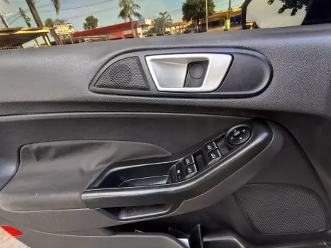 FORD Fiesta Hatch 1.6 16V 4P SEL FLEX, Foto 18