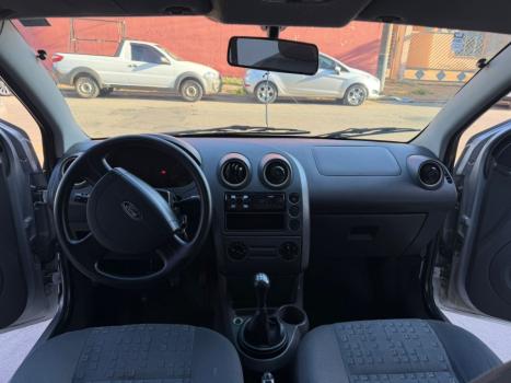 FORD Fiesta Hatch 1.0 4P, Foto 9