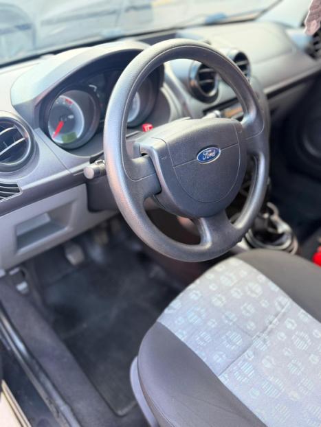 FORD Fiesta Hatch 1.6 4P FLEX, Foto 4