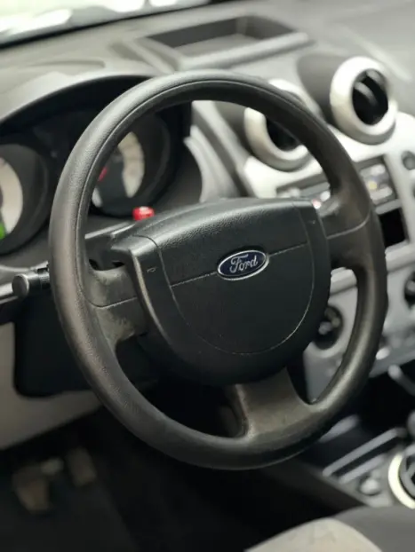 FORD Fiesta Hatch 1.6 4P FLEX, Foto 4