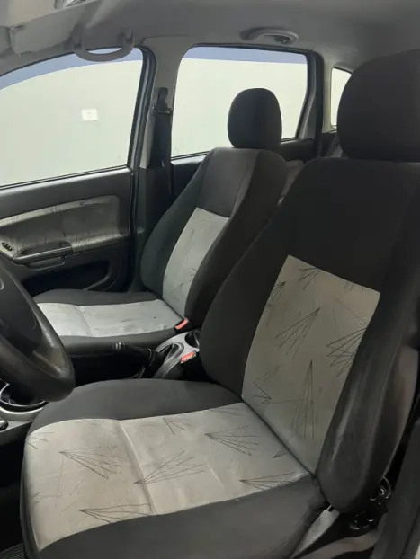 FORD Fiesta Hatch 1.6 4P FLEX, Foto 8