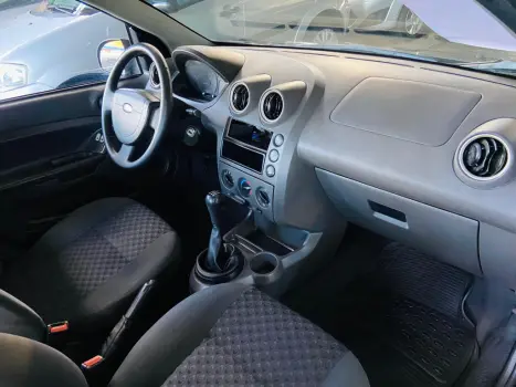 FORD Fiesta Hatch 1.6 4P FLEX, Foto 8